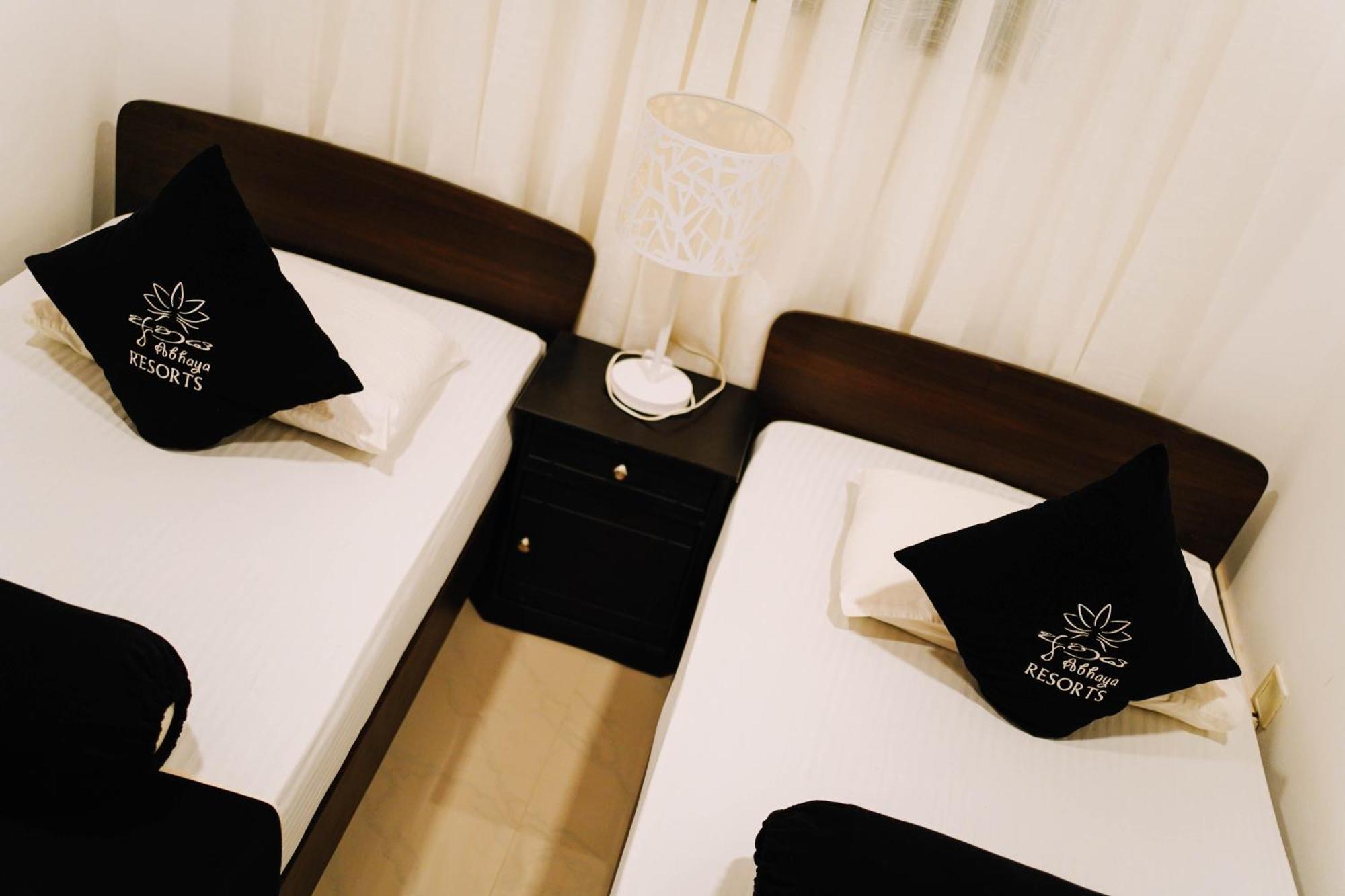 Abhaya Resorts أنرادابورام المظهر الخارجي الصورة