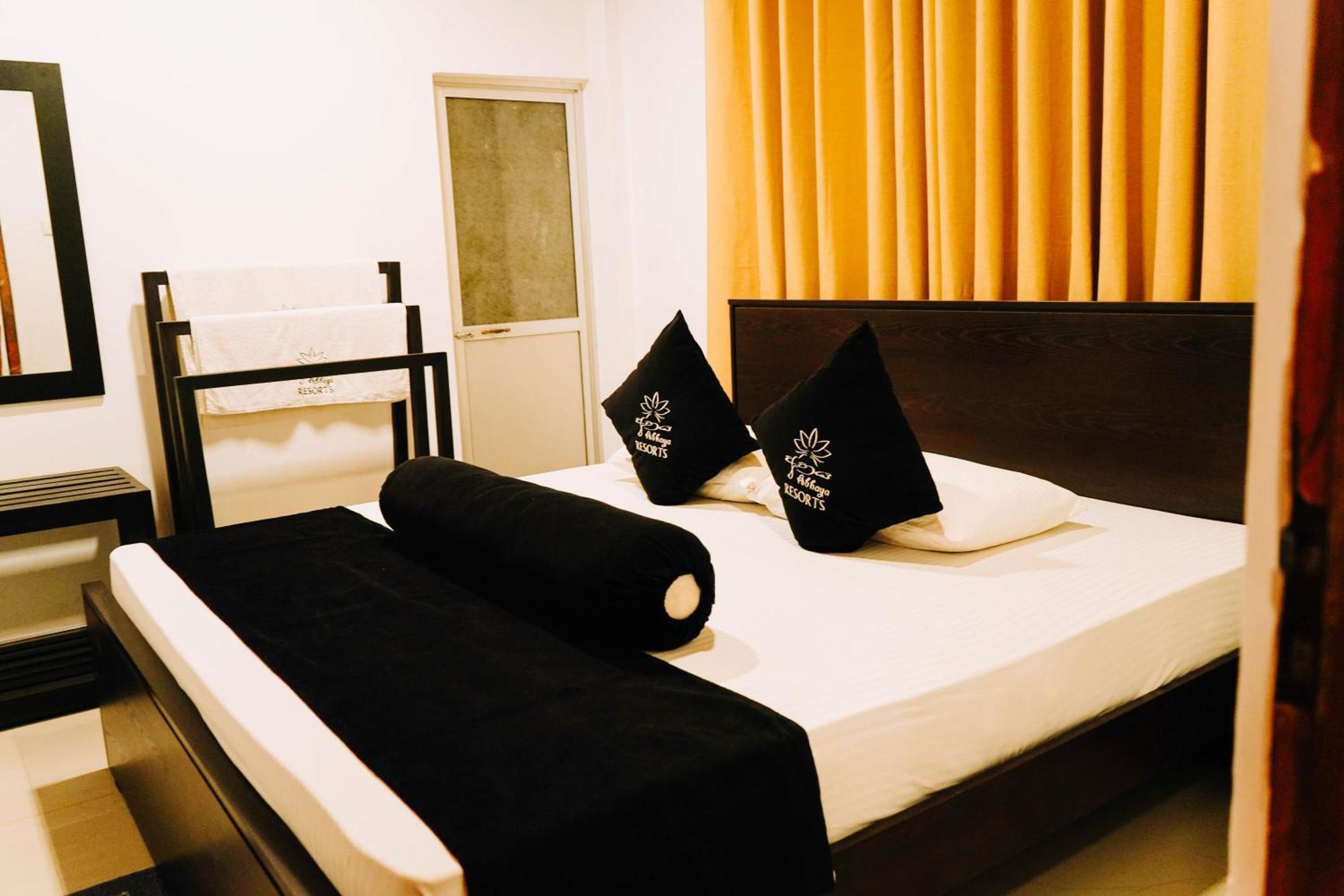 Abhaya Resorts أنرادابورام المظهر الخارجي الصورة